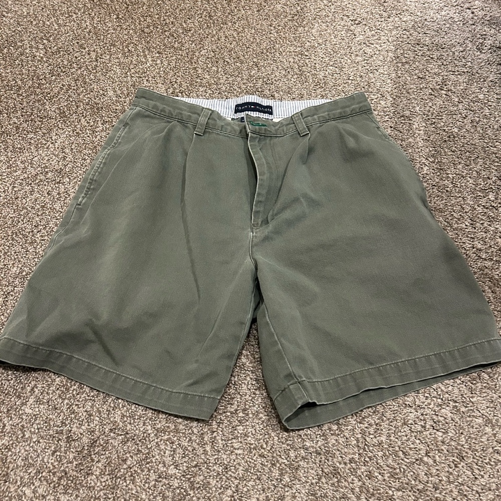 Tommy Hilfiger Men's Olive Green Flat Front Shorts